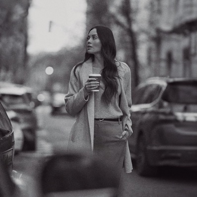 Szczypta francuskiego #effortless look. Marka Tatuum eksploruje styl Paryżanek